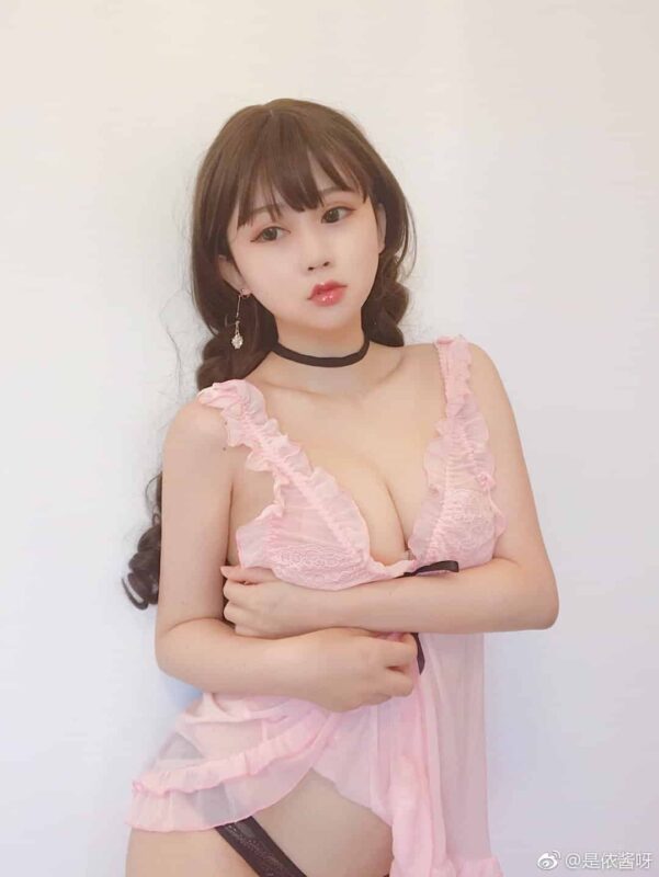 童颜巨乳Coser 是依酱呀 微博相册图集 打包下载 [728P/1.51G]-大幕网